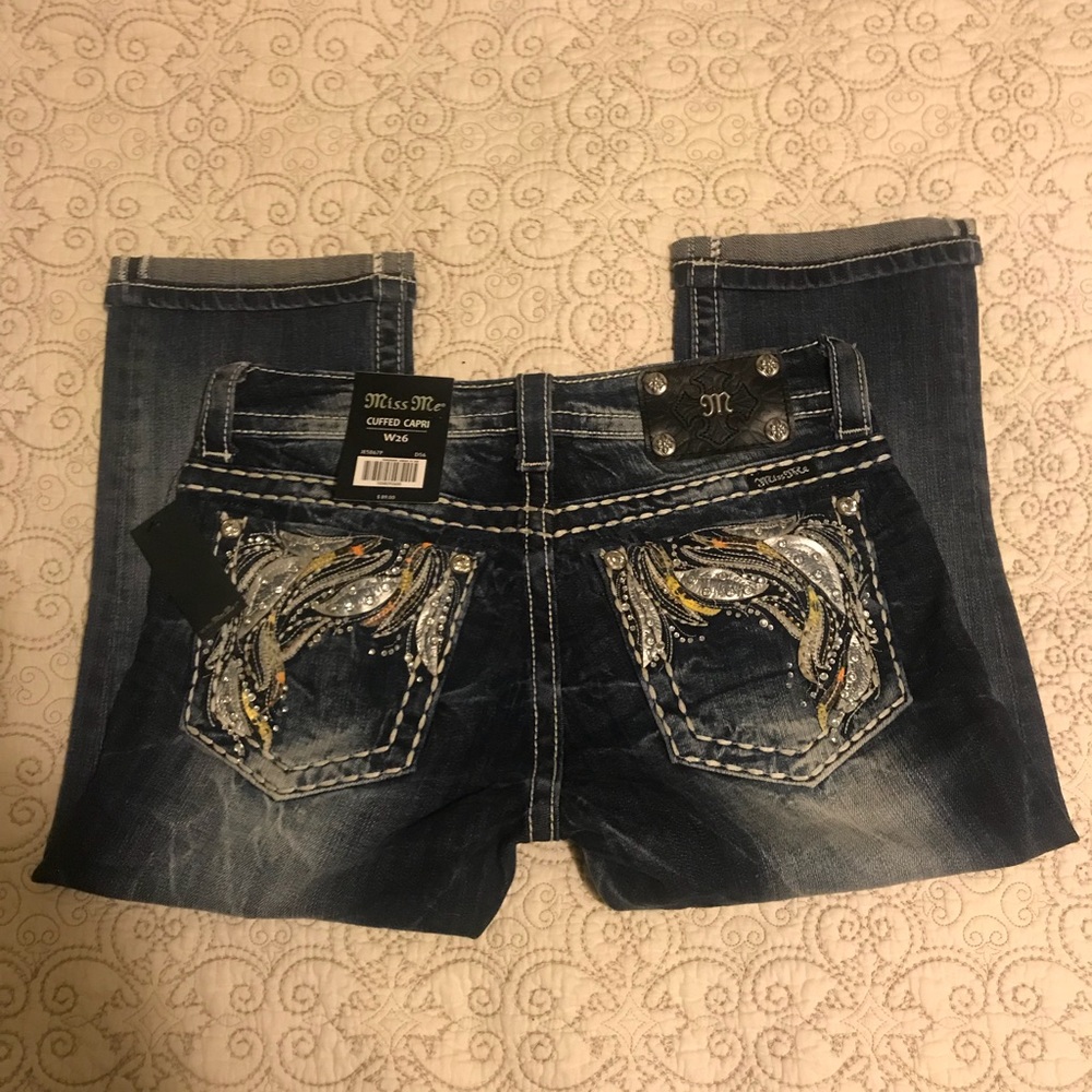 NEW WITH TAG Miss Me Cuffed Capris